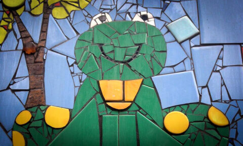 Bimbadeen Pre-School's mosaic of a green frog